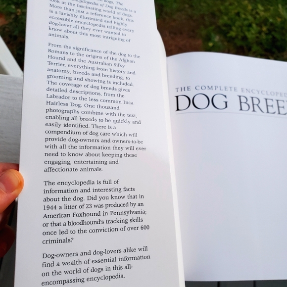 The Complete Encyclopedia of Dog Breeds - Picture 2 of 10